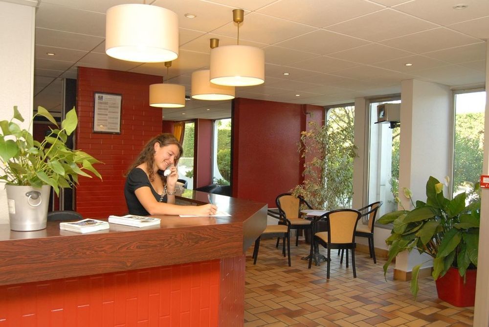 Kyriad Martigues Sud Interior photo