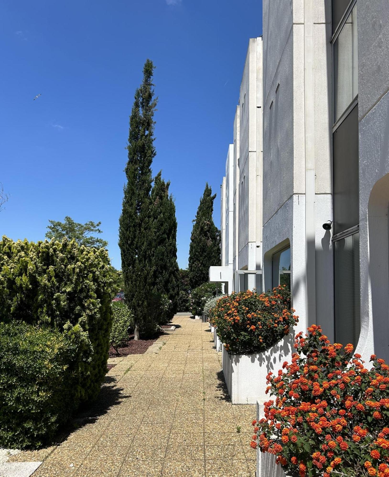 Kyriad Martigues Sud Exterior photo